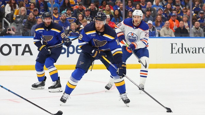 VIDEO: St. Louis bez Dvorského pokorilo McDavida a spol. Slováka tréner prekvapivo nechal na tribúne