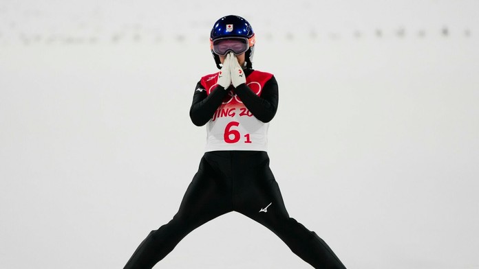 Japonská skokanka na lyžiach Sara Takanašiová.