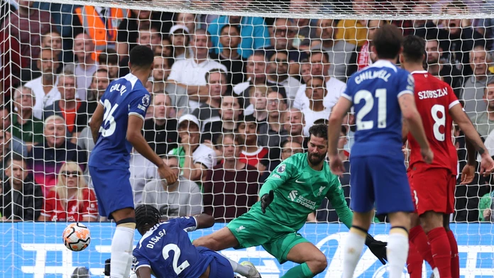 Momentka zo zápasu Liverpool - Chelsea