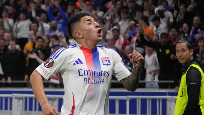 Európska liga: Lyon v závere šokoval Manchester United, Lazio prekvapujúco zakoplo