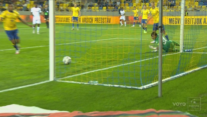 Brankár D. Stredy Martin jedlička zneškodnil veľkú šancu Trenčína.