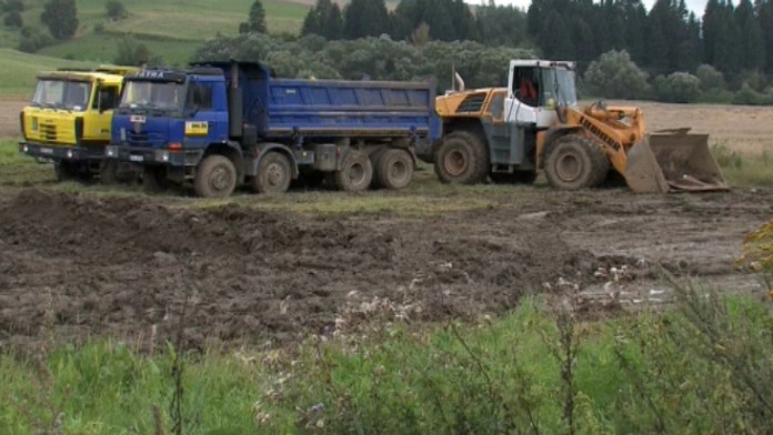 Práce na D1 pri Ružomberku.