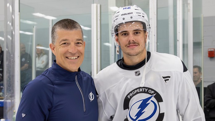 Veľký slovenský talent by mohol byť v NHL skôr, ako sa čakalo. Expert vidí obrovský potenciál