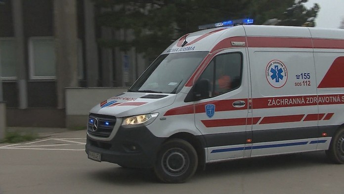 Namiesto Sanitky odviezol do nemocnice dieťa taxík
