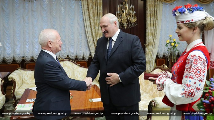 Lukašenko poslal Ficovi na Nový rok telegram. Bielorusko sa chce zblížiť so Slovenskom