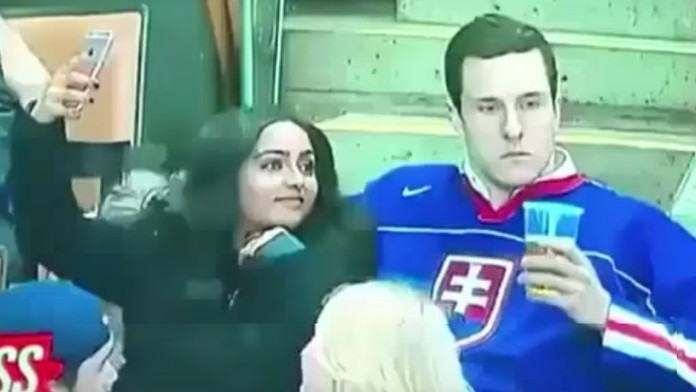Výzva Kiss cam v podaní slovenského fanúšika.