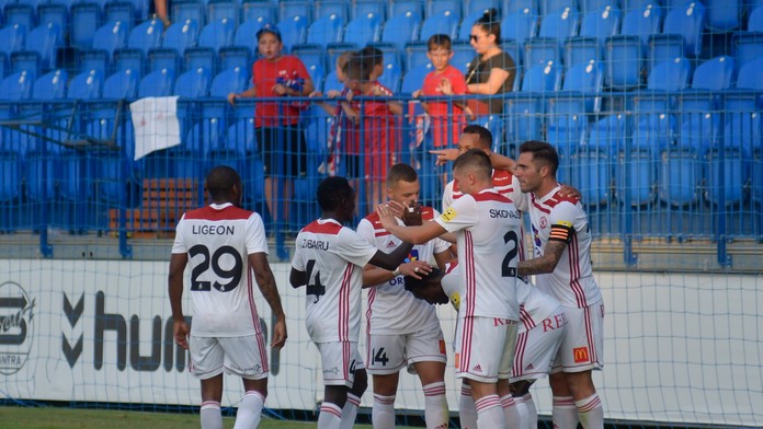 Tréner Serede Slavče Vojneski v zápase na pôde Trnavy.