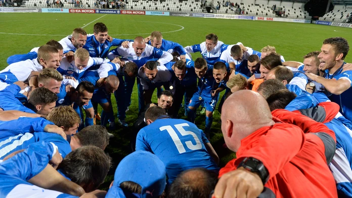 Na snímke slovenskí futbaloví reprezentanti do 21 rokov