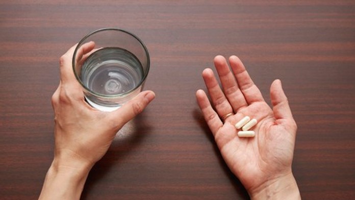 Mysleli ste si, že sú bezpečné? Tieto lieky môžu v lete spôsobiť viac škody ako úžitku