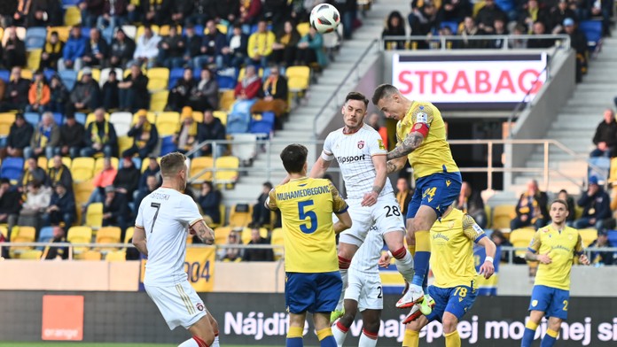 Trnava napodobnila Ružomberok a gólom v nadstavenom čase vydolovala v Dunajskej Strede aspoň bod