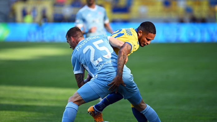 Piata posila, Košice ulovili exobrancu Dunajskej Stredy. Na východ prichádza kapitán Panamy