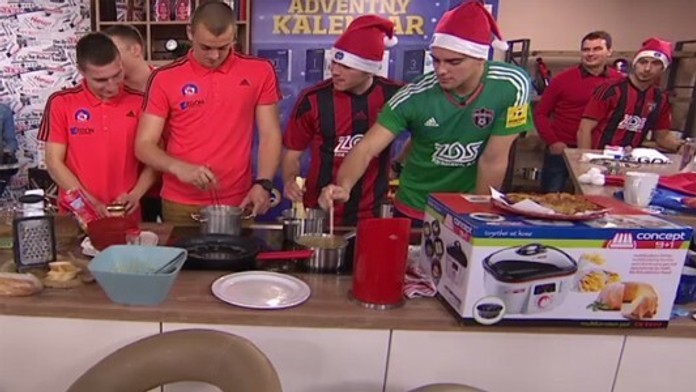 toto-tu-este-nebolo-futbalisti-trnavy-a-trencina-si-strihli-suboj-v-kuchyni-.jpg