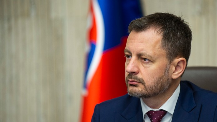 Viaceré strany kalkulujú, tvrdí Heger. U demokratických strán nevidí ochotu na spájanie