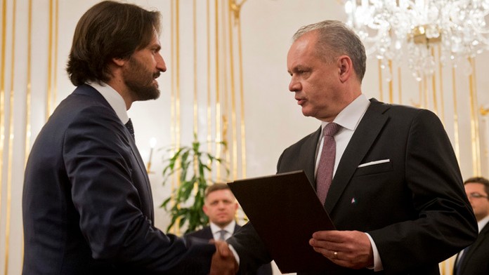 Minister vnútra Robert Kaliňák a prezident Andrej Kiska na archívnej snímke.