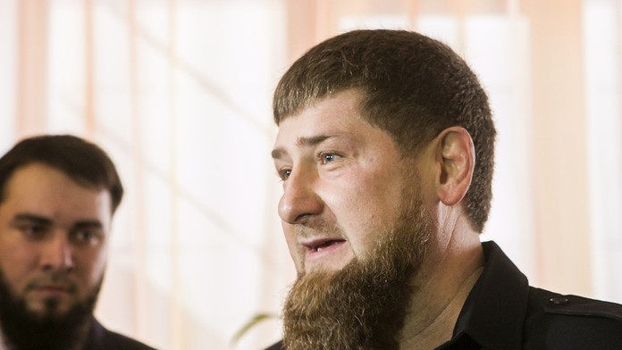 Kadyrov je hrdý na svojho syna, ktorý zmlátil muža obvineného z pálenia Koránu