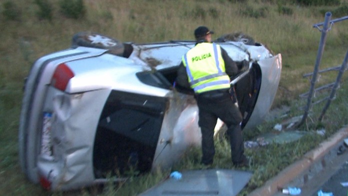 Lukáš (36) sa na diaľnici s autom niekoľkokrát prevrátil