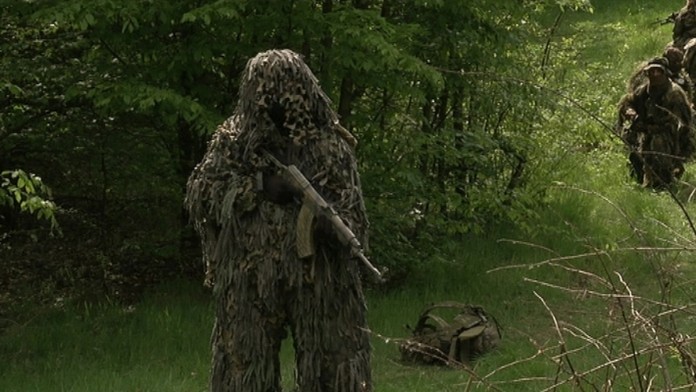 19 Maskovanci na hranici.transferweb_jpg_bez_watermarku_1.jpg