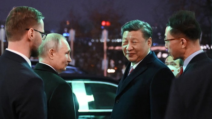 Putin zrejme od Si Ťin-pchinga čakal viac. To najzásadnejšie zaznelo, až keď sa lúčili
