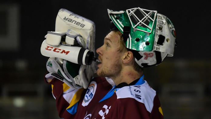 Trenčiansky brankár Lars Volden.