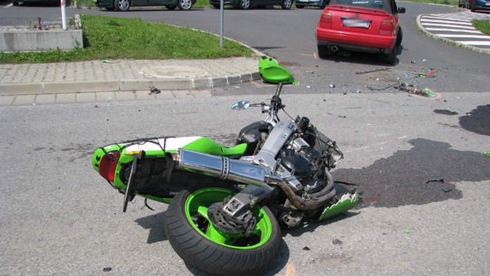 Nehoda-motorka3.jpg