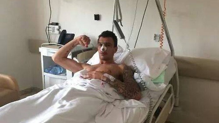 Mário Mandzukič v nemocnici.