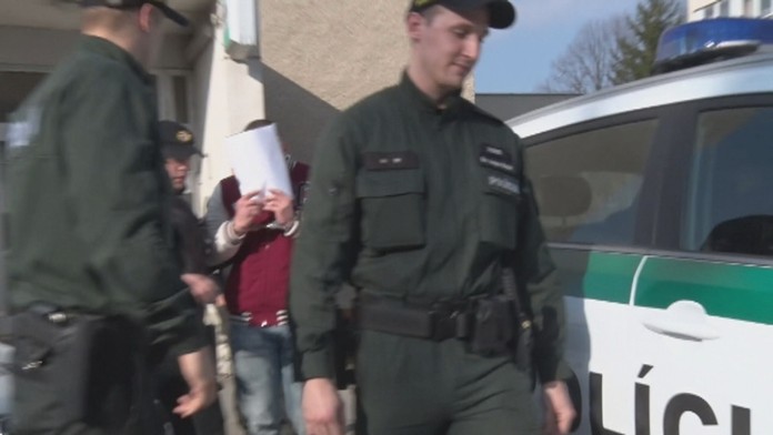 Známy bitkár na slobode.