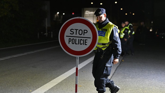 Dočasné policajné kontroly na česko-slovenských hraniciach.