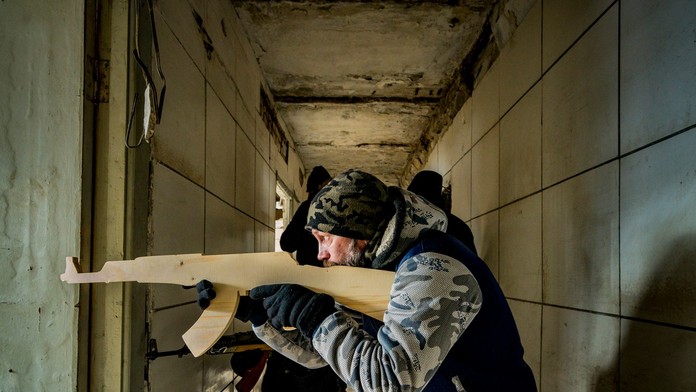 Český bojovník v Irpine: Je to iné ako v Afganistane. Keď si nedáte pozor, môžete veľmi rýchlo skončiť