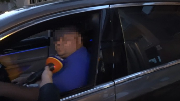 Cyklista Niki Terpstra počas pádu v 11. etape Tour de France.