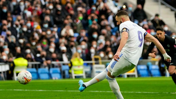 Karim Benzema a jeho neúspešný pokutový kop.