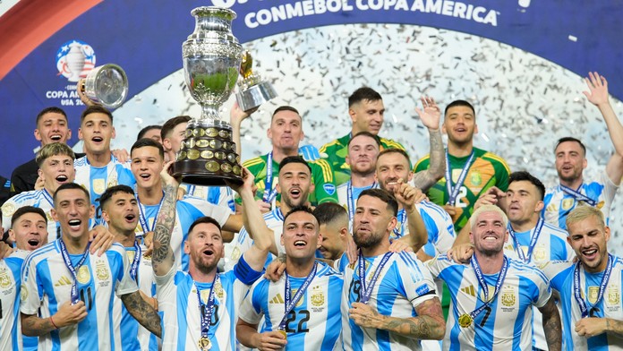 Argentína získala rekordný titul na Copa America. Hrdinom sa stal najlepší strelec turnaja