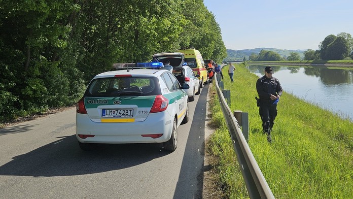 Mŕtvola v Hričovskom kanáli.