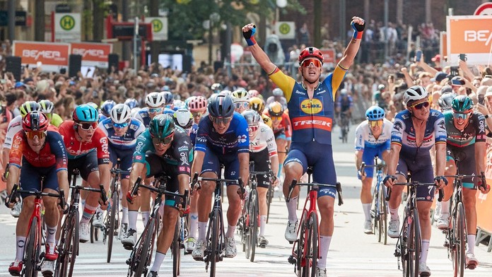 Mads Pedersen víťazí na BEMER Cyclassics 2023