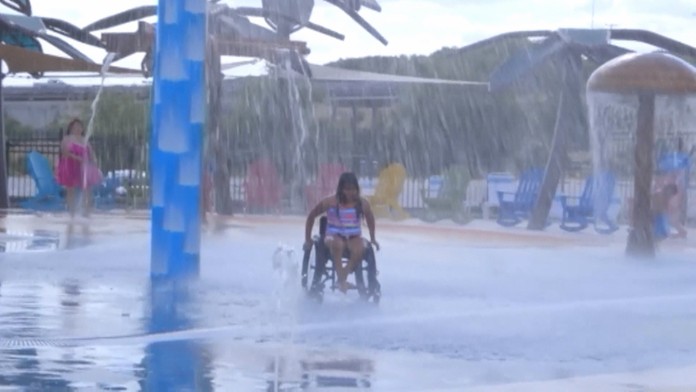 Šťastné dievčatko.