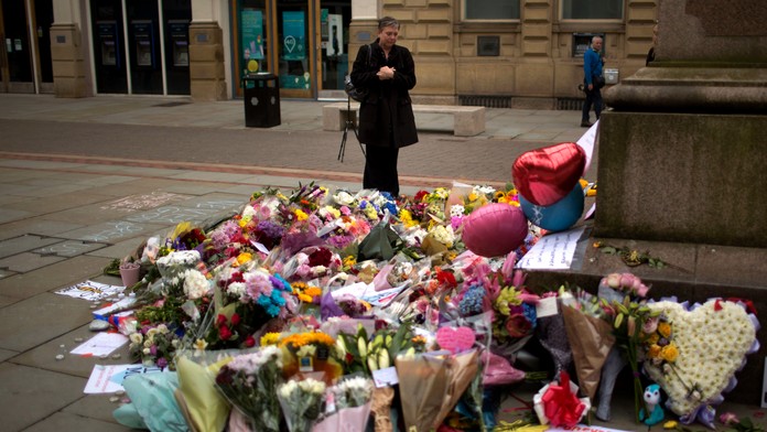Manchester sa spamätáva z teroristického útoku. 