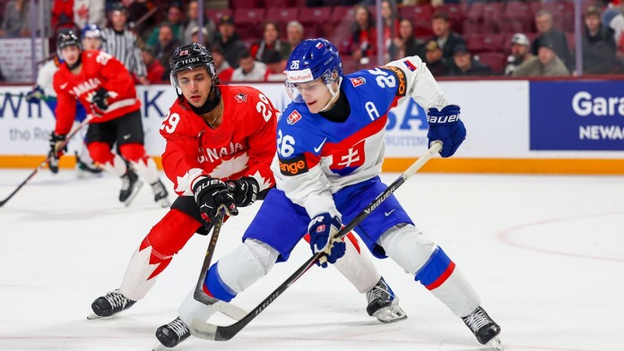 Doteraz ho na drafte prehliadali, no český talent udivuje. Expert do prestížneho zoznamu zaradil dvoch Slovákov