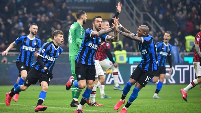 Aaron Lohr a Idina Menzel