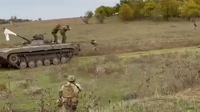 Ruské vojenské velenie je čoraz nefunkčnejšie, tvrdí Británia