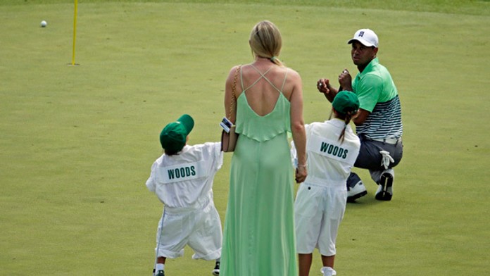 Lindsey Vonnová s Tigerom Woodsom na greene a jeho dcérou Sam a synom Charliem.