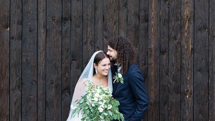 Ewa Farna šokovala fanúšikov. Zverejnila svadobnú fotografiu