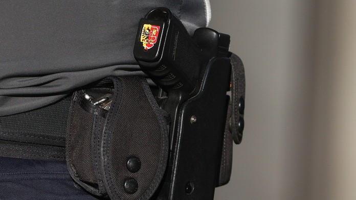 Vodič (87) si zrejme zmýlil plyn s brzdou. Výsledkom je jeden mŕtvy a tri zranené deti