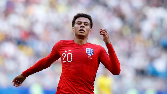 Záložník Anglicka Dele Alli počas zápasu proti Švédsku na MS 2018.