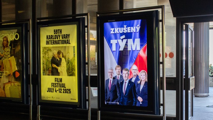 Voľby v Česku budú o týždeň: Kto vedie podľa prieskumu?