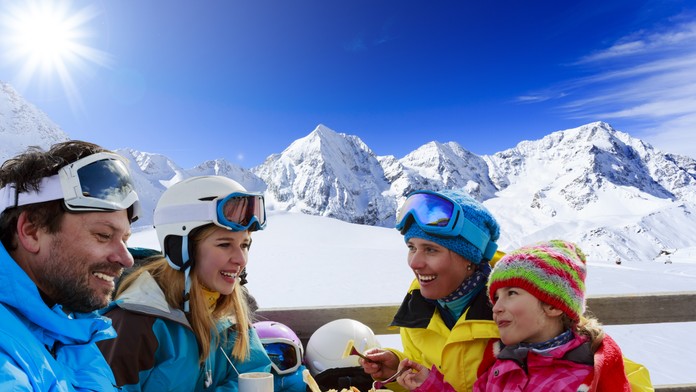 Dovolenka bez testov na covid: V týchto 35 krajinách ich nepotrebujete