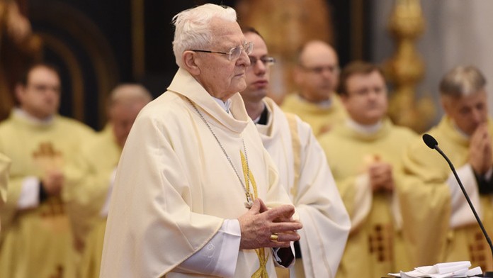 Na archívnej snímke emeritný diecézny arcibiskup Trnavskej arcidiecézy Ján Sokol.