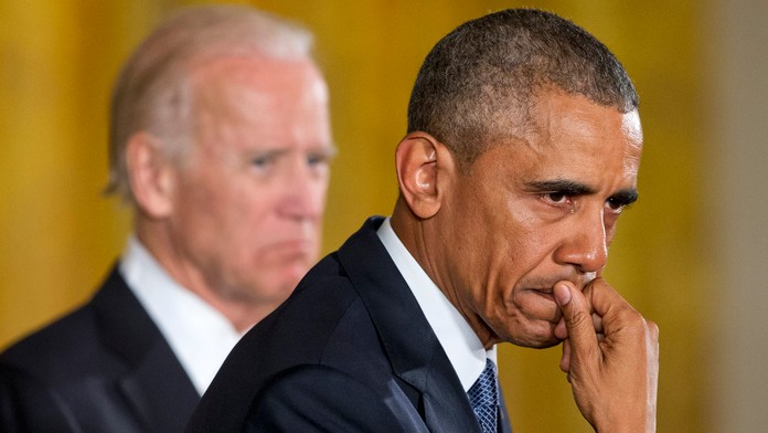 Barack Obama mal počas predstavovania mechanizmu na kontrolu zbraní slabšiu chvíľku.