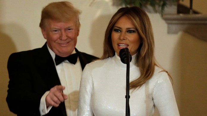 Alpská lyžiarka Nicol Delagová v zjazde v Cortine.