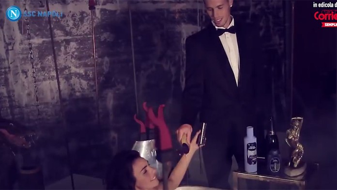 Marek Hamšík fotil kalendár SSC Napoli 2016.