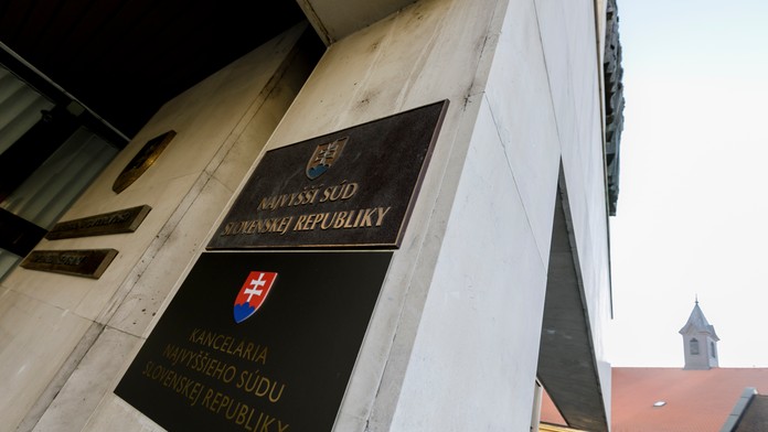 Obeť bola rozstrieľaná samopalom. Odsúdení Paulus a Vasaráb sú už na slobode