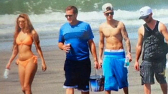 0125-chantel-justin-bieber-panama-twitter-3.jpg